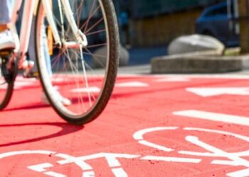 Una pista ciclopedonale sulla via I° Maggio e Gambellara fino all’incrocio con la via Molino Rosso